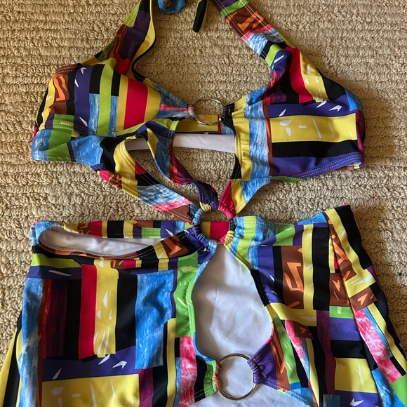 Colorful Geometric Bikini Set - Picture 4 of 6